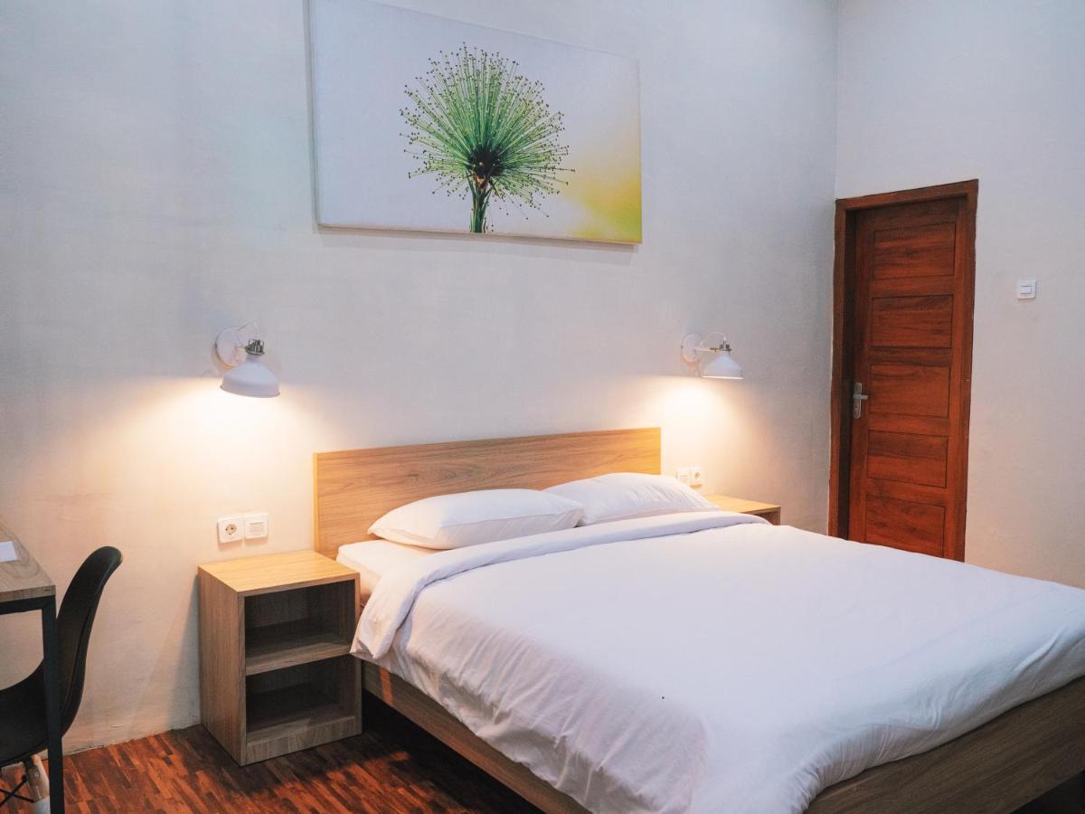 Tumpaksewu Homestay Sidomukti Buitenkant foto